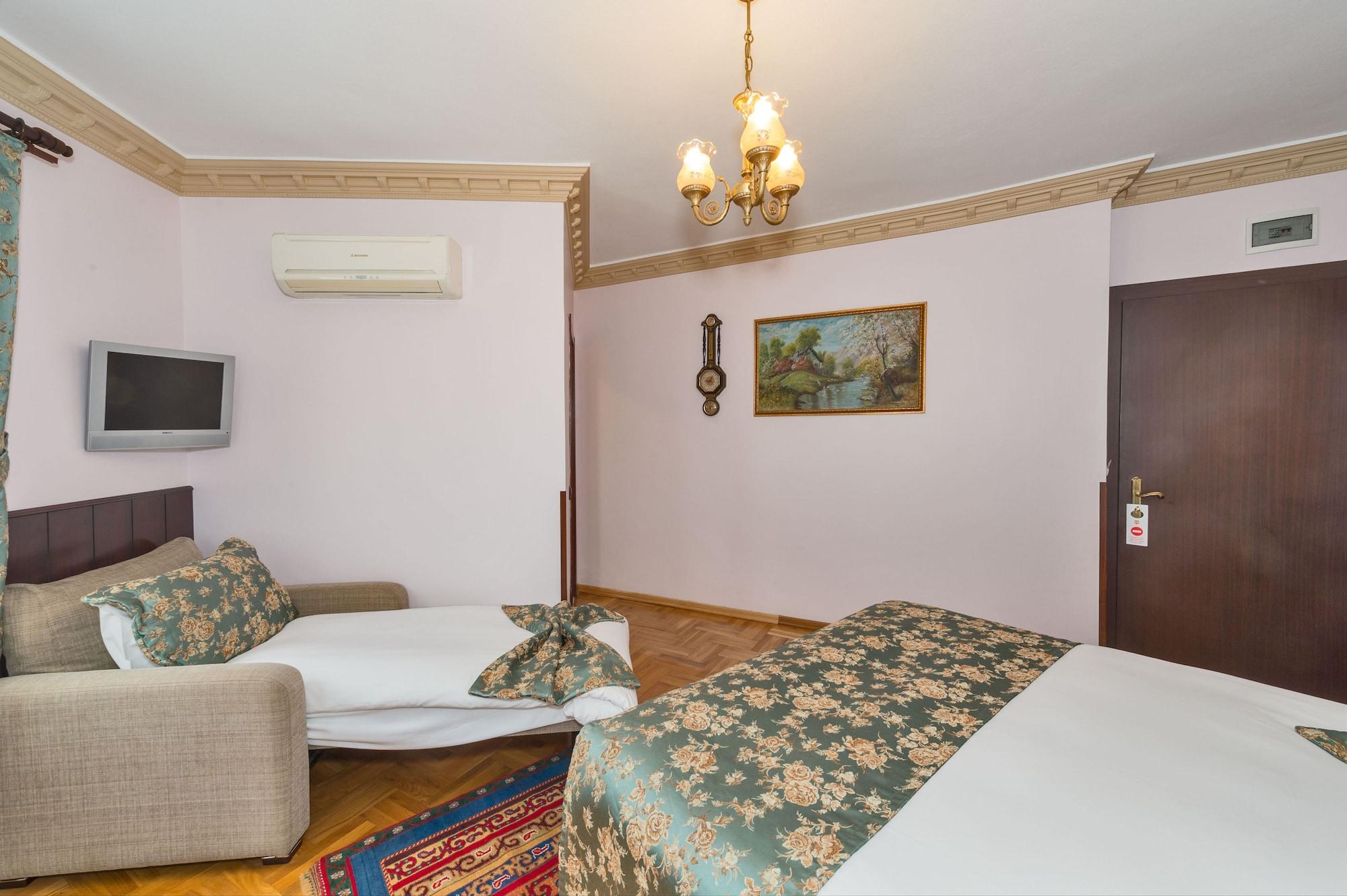 Osmanhan Hotel Istanbul Exterior photo