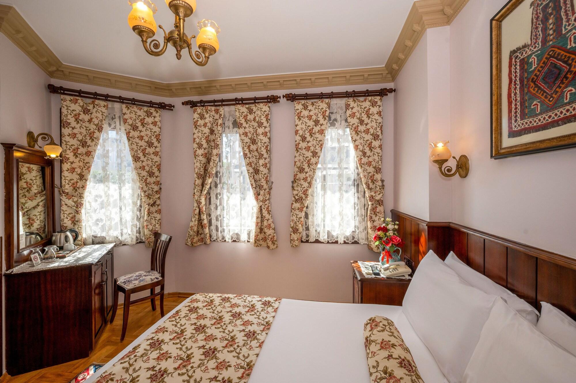 Osmanhan Hotel Istanbul Exterior photo