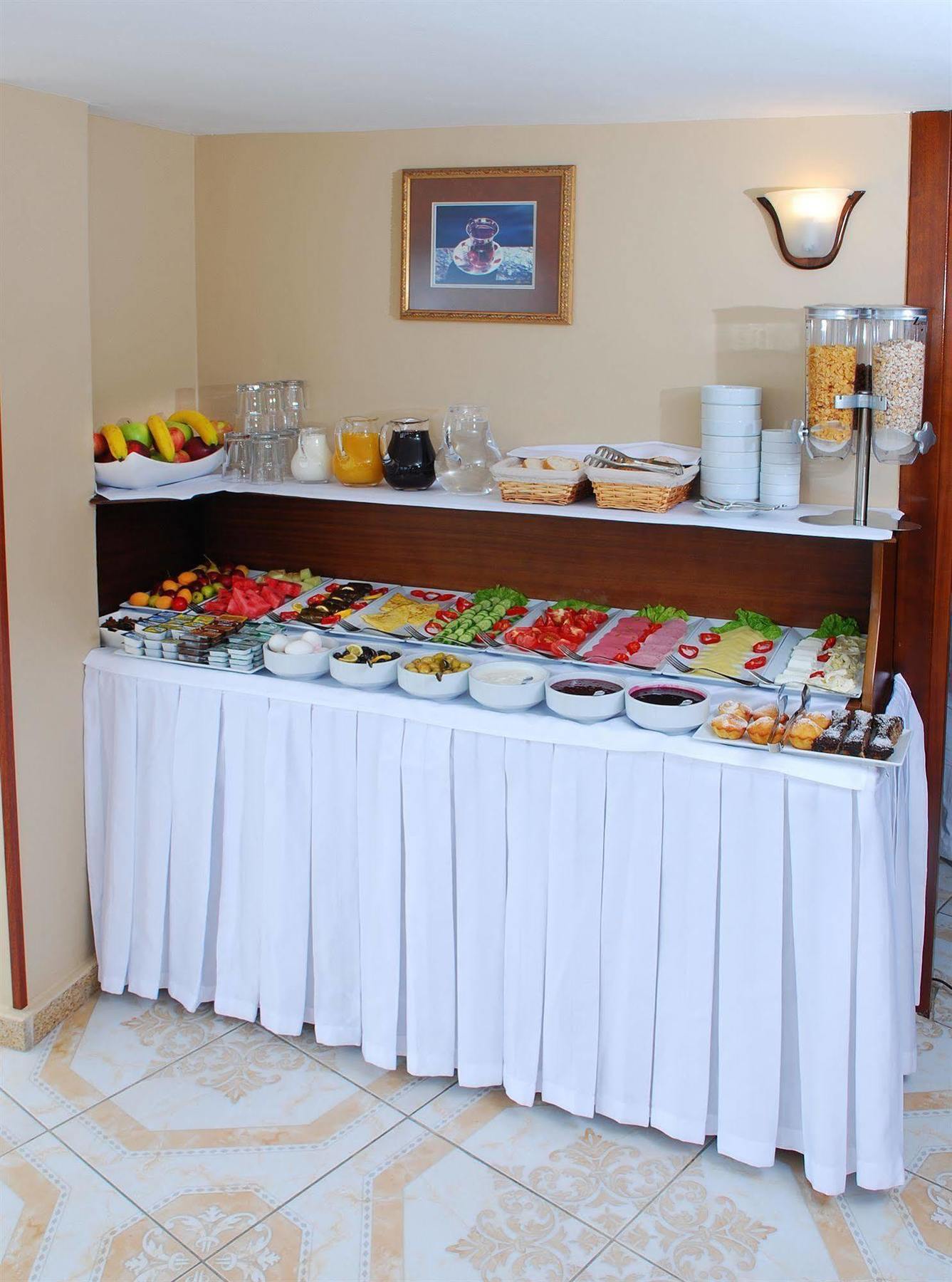 Osmanhan Hotel Istanbul Exterior photo